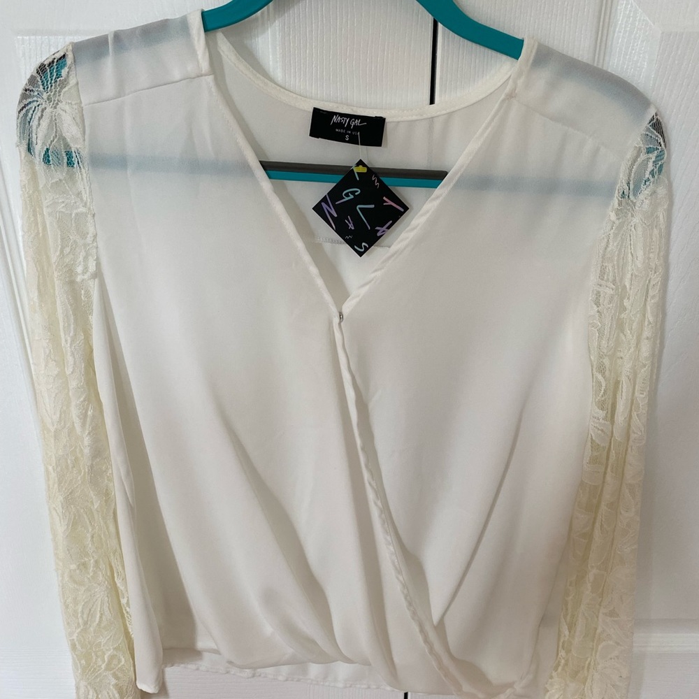Nasty gal long lace sleeve top
